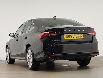 Used Skoda Octavia 2025 for sale - 76397301: Photo