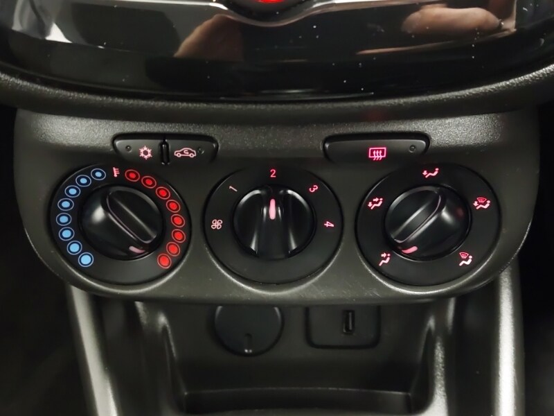 Used Vauxhall Corsa 2018 for sale - 77964217: Photo 15