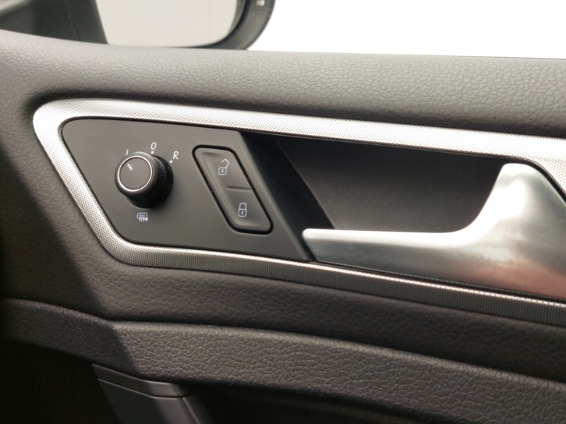 Used Volkswagen Golf 2019 for sale - 77389301: Photo 17