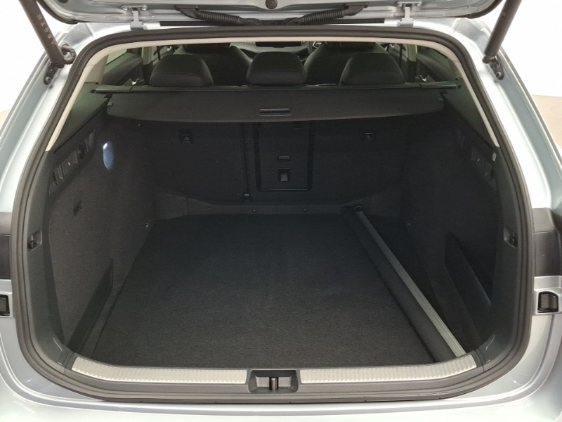 Used Skoda Superb 2024 for sale - 76671054: Photo 8