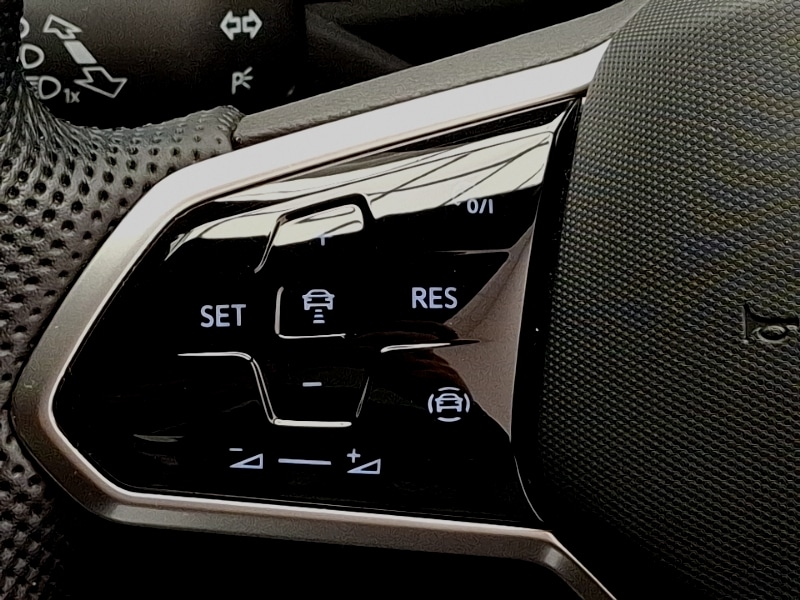 Used Volkswagen T-Roc 2023 for sale - 76602384: Photo 18