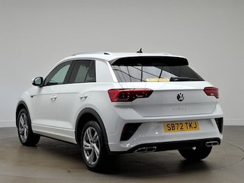 Used Volkswagen T-Roc 2023 for sale - 76602384: Photo