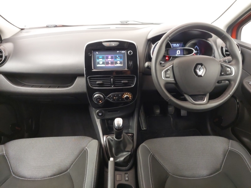 Used Renault Clio 2018 for sale - 76959184: Photo 2