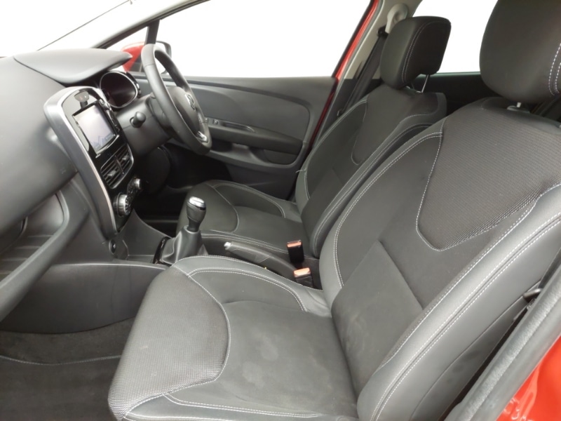 Used Renault Clio 2018 for sale - 76959184: Photo 5
