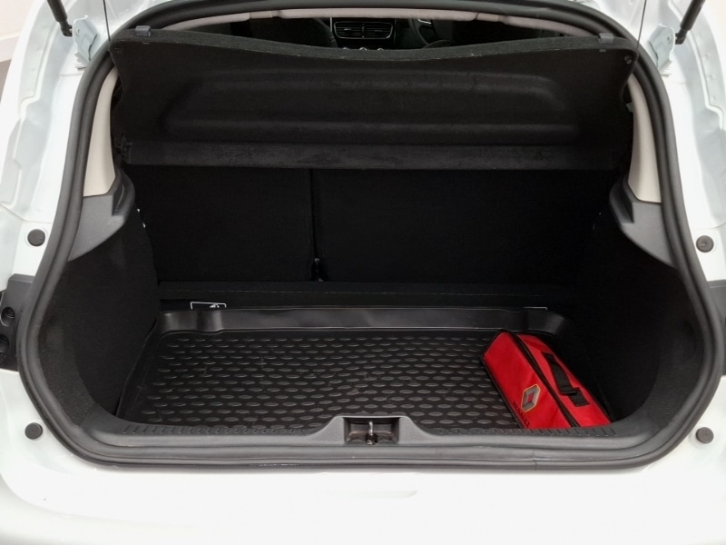 Used Renault Clio 2017 for sale - 76636570: Photo 8