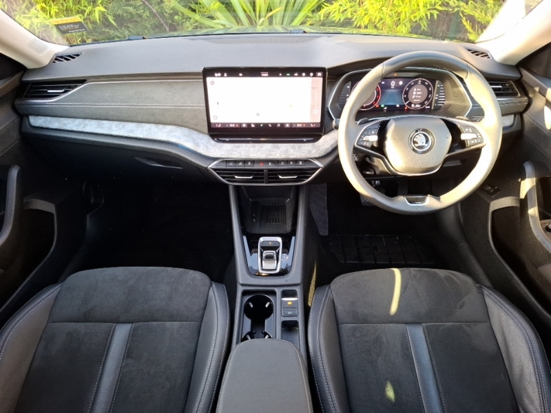 Used Skoda Octavia 2024 for sale - 77183937: Photo 2