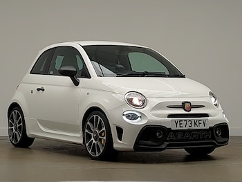 Used Abarth 695 2023 for sale - 76795483: Photo