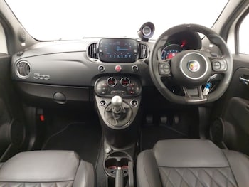 Used Abarth 695 2023 for sale - 76795483: Photo