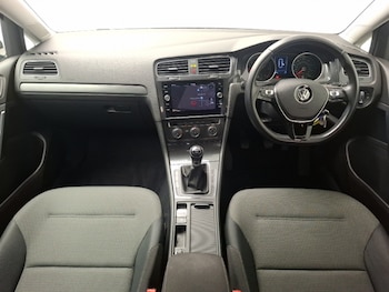 Used Volkswagen Golf 2019 for sale - 78940927: Photo