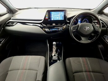 Used Toyota C-HR 2022 for sale - 77352516: Photo