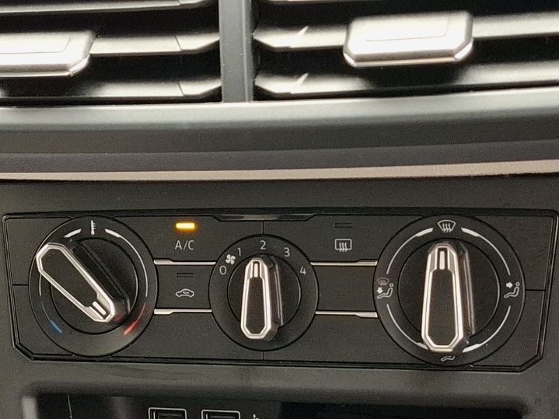 Used Volkswagen Polo 2018 for sale - 76687698: Photo 17