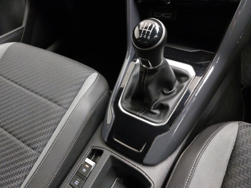 Used Volkswagen T-Roc 2019 for sale - 77073466: Photo 15