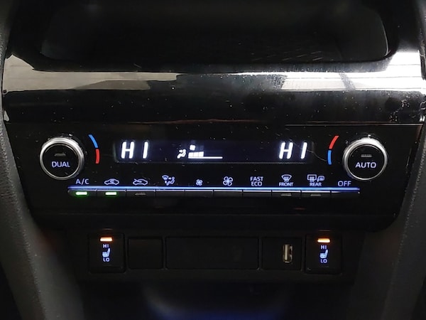 Used Toyota Yaris Cross 2022 for sale - 75101710: Photo 16