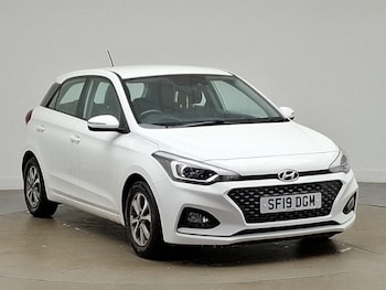Used Hyundai i20 2019 for sale - 79546361: Photo