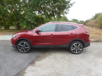 Used Nissan Qashqai 2015 for sale - 79564117: Photo