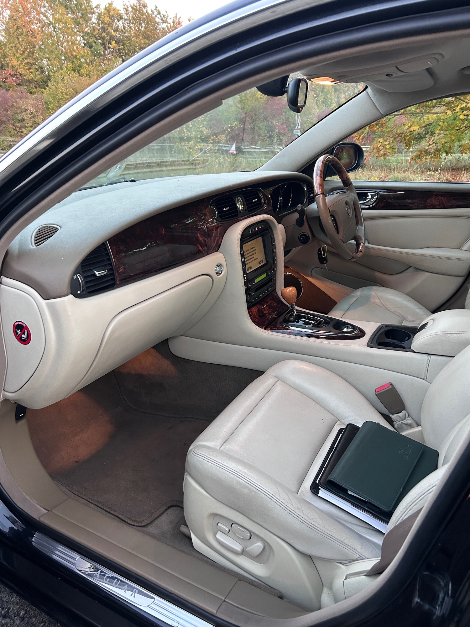 Used Jaguar XJ 2004 for sale - 76482701: Photo 13
