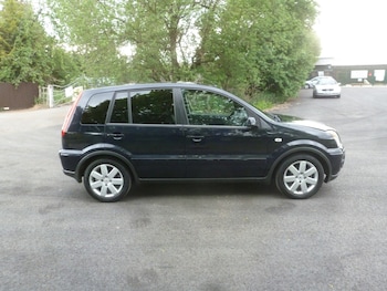 Used Ford Fusion 2006 for sale - 78502528: Photo