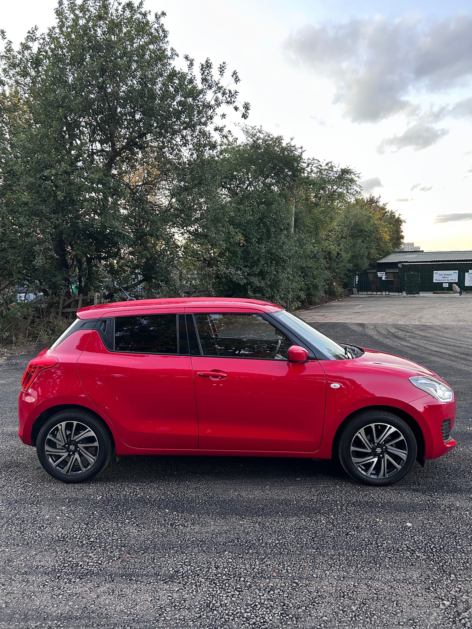 Used Suzuki Swift 2022 for sale - 76482690: Photo 5