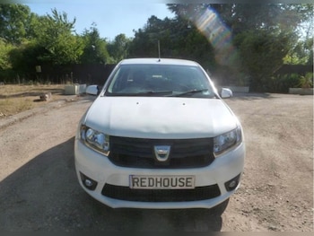 Used Dacia Sandero 2016 for sale - 75502281: Photo