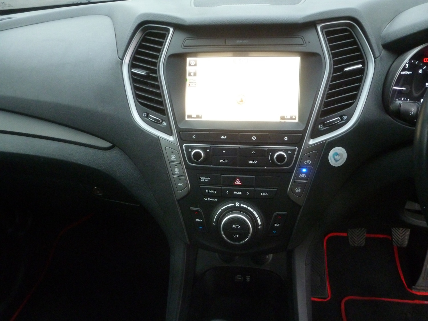 Used Hyundai Santa Fe 2016 for sale - 77493554: Photo 10