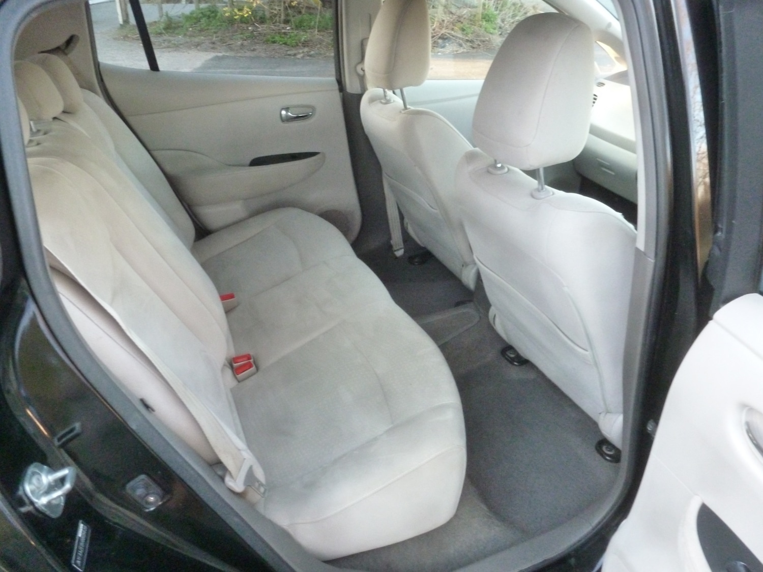 Used Nissan Leaf 2011 for sale - 77938275: Photo 12