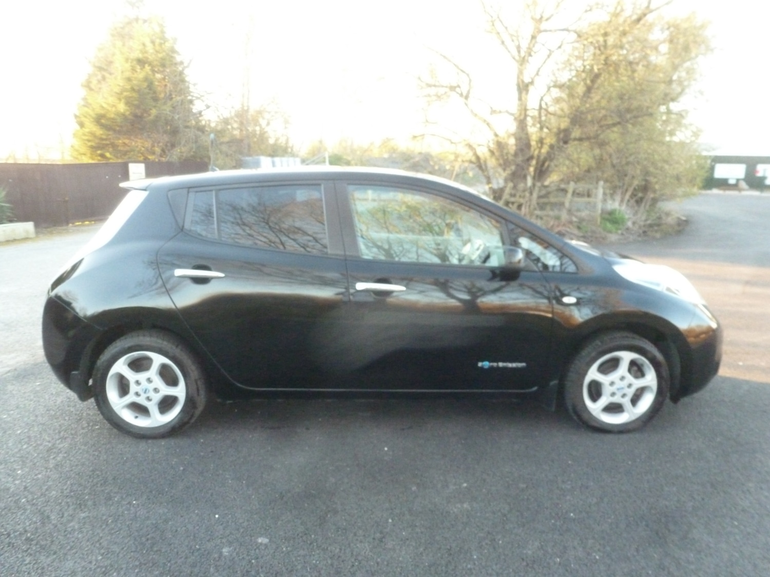 Used Nissan Leaf 2011 for sale - 77938275: Photo 2
