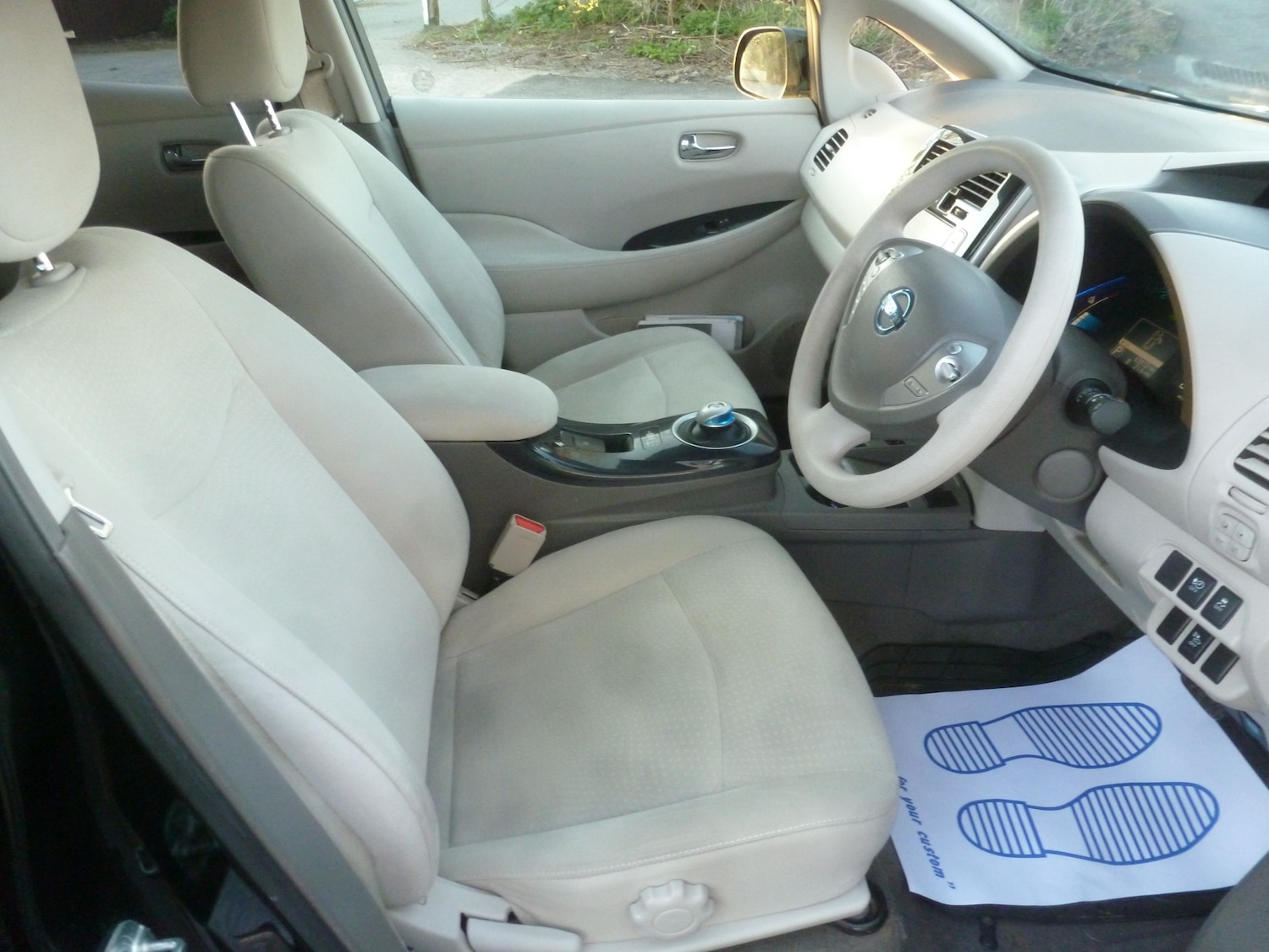 Used Nissan Leaf 2011 for sale - 77938275: Photo 9