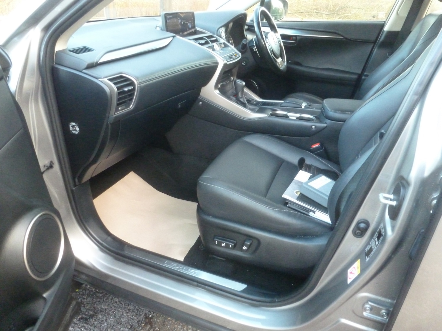 Used Lexus NX 2019 for sale - 77357201: Photo 10