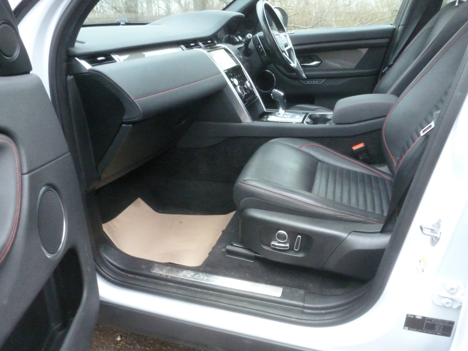 Used Land Rover Discovery Sport 2021 for sale - 77137907: Photo 11