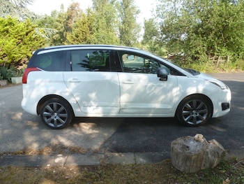 Used Peugeot 5008 2015 for sale - 78727289: Photo