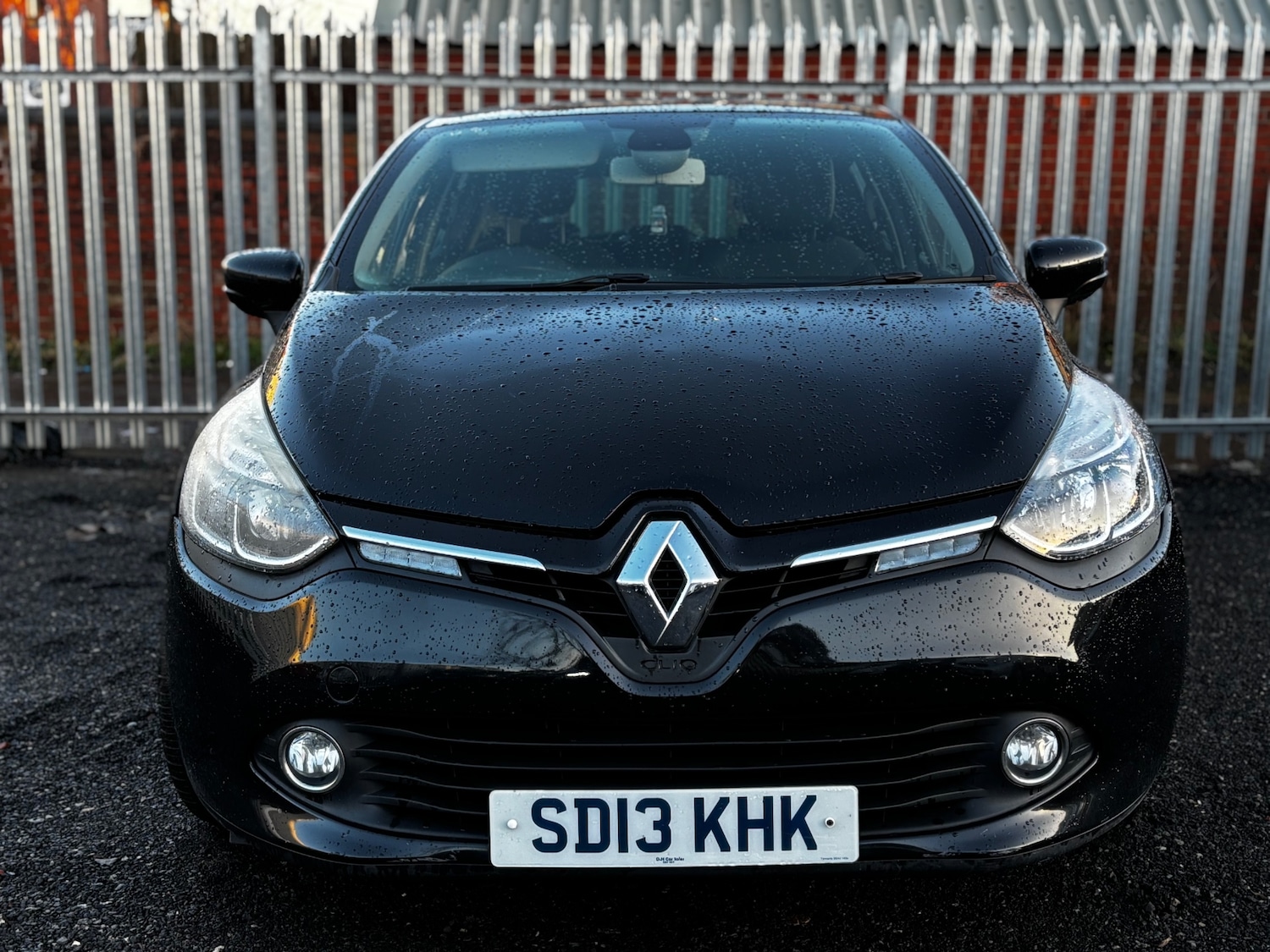 Used Renault Clio 2013 for sale - 76911489: Photo 2