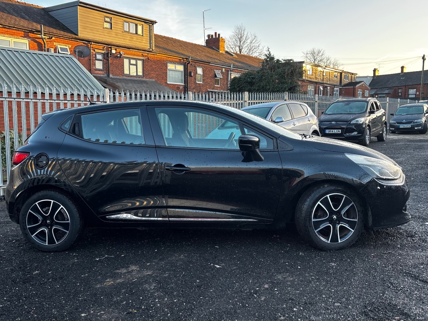 Used Renault Clio 2013 for sale - 76911489: Photo 21