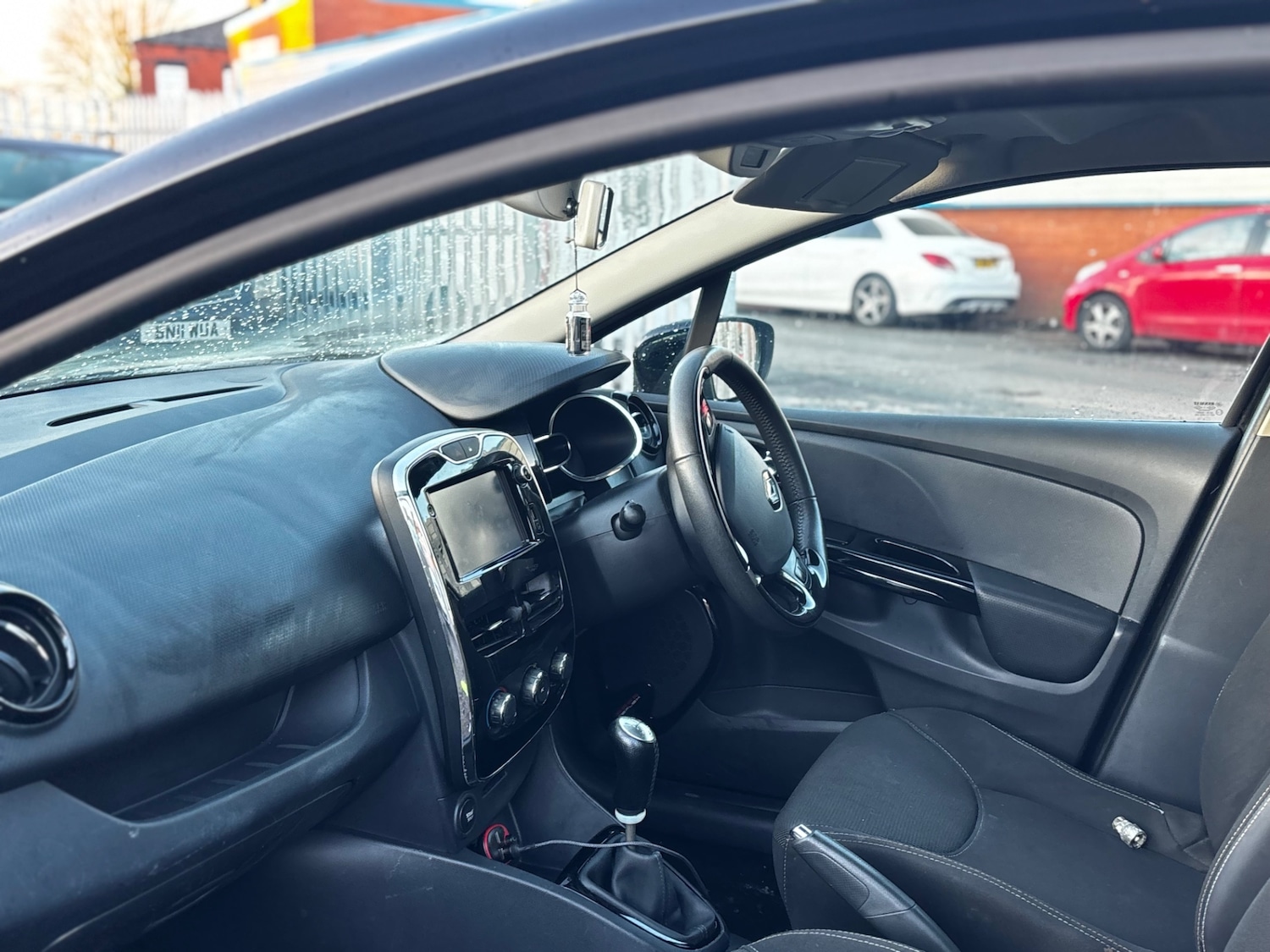 Used Renault Clio 2013 for sale - 76911489: Photo 27