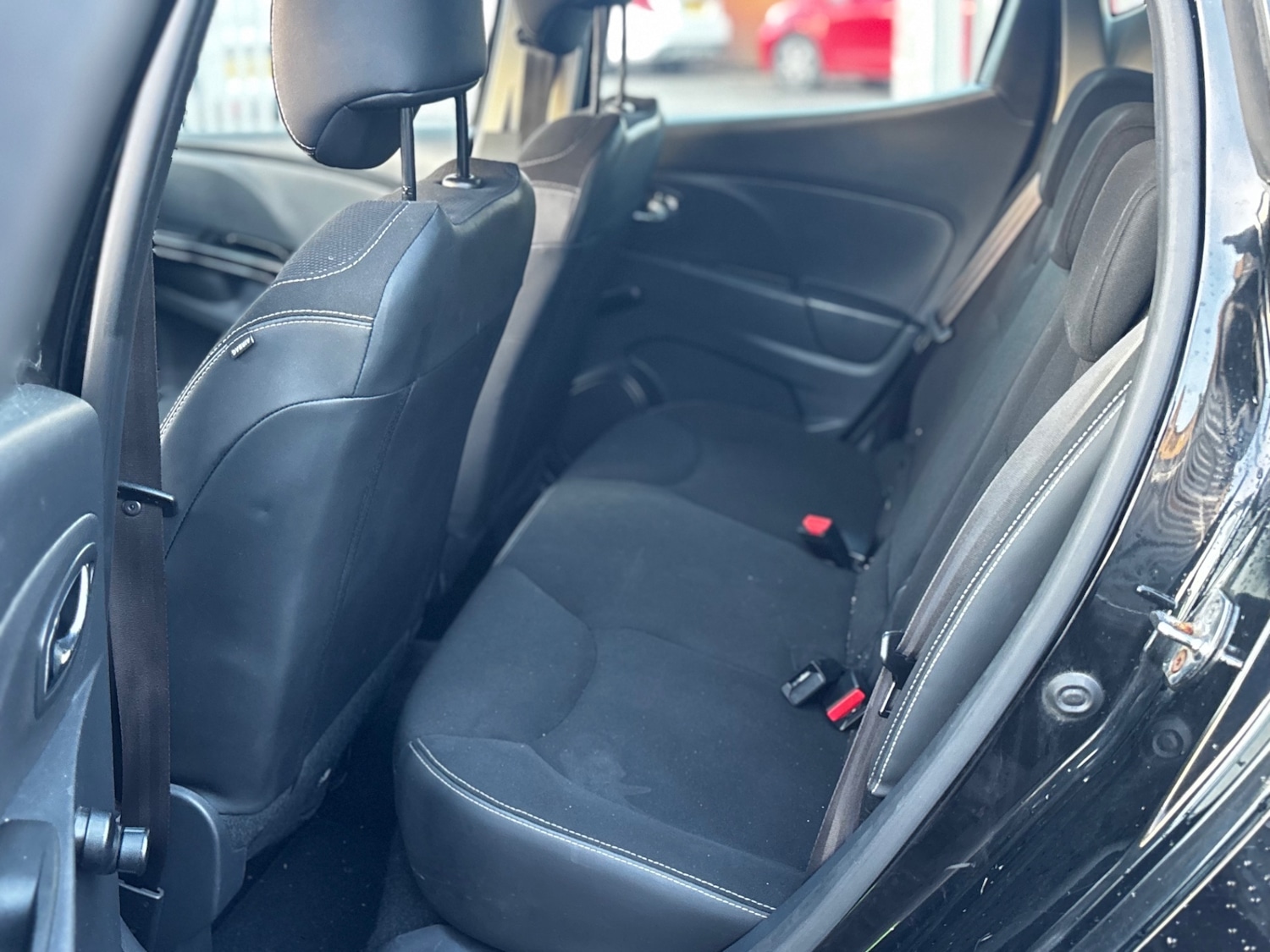 Used Renault Clio 2013 for sale - 76911489: Photo 28