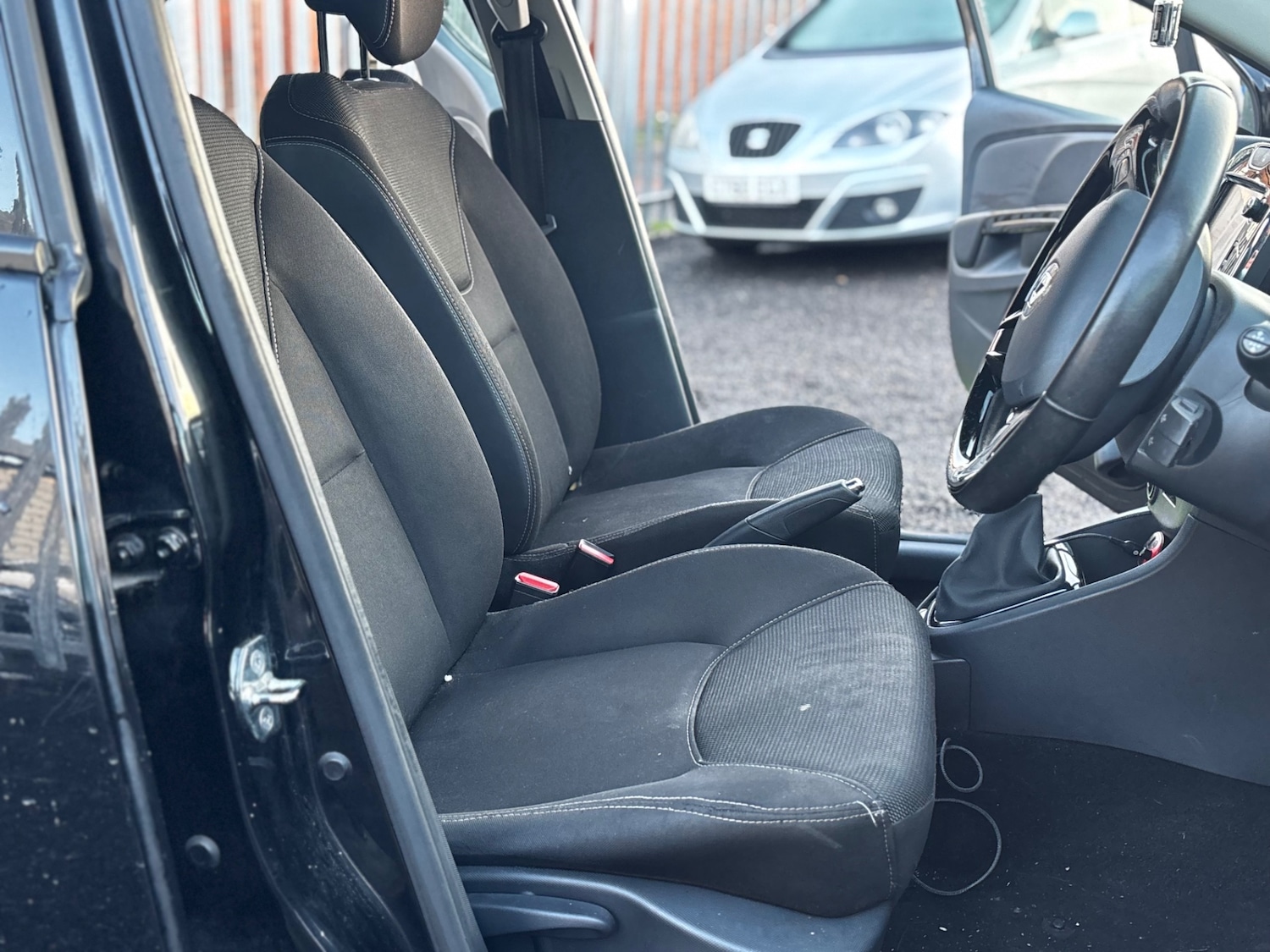 Used Renault Clio 2013 for sale - 76911489: Photo 36