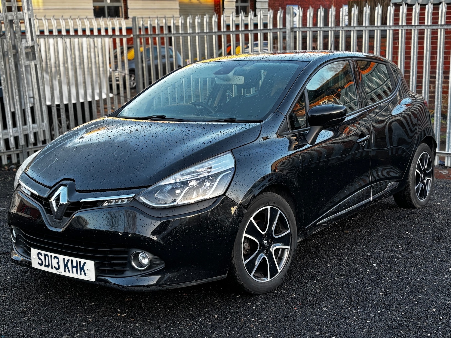 Used Renault Clio 2013 for sale - 76911489: Photo 4