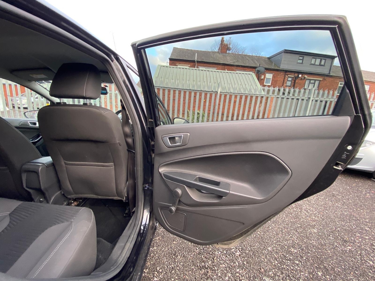 Used Ford Fiesta 2014 for sale - 76924709: Photo 26