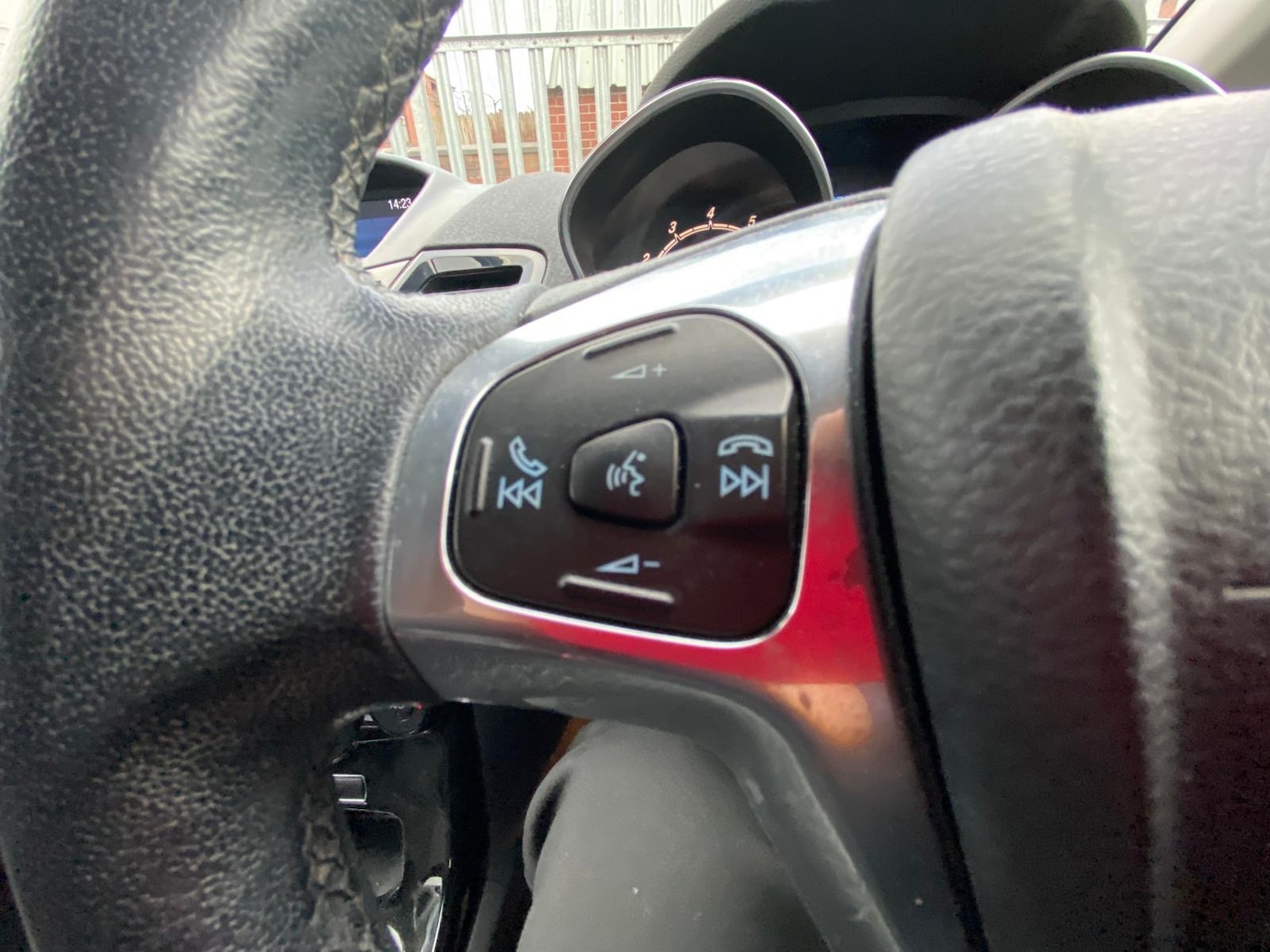 Used Ford Fiesta 2014 for sale - 76924709: Photo 34