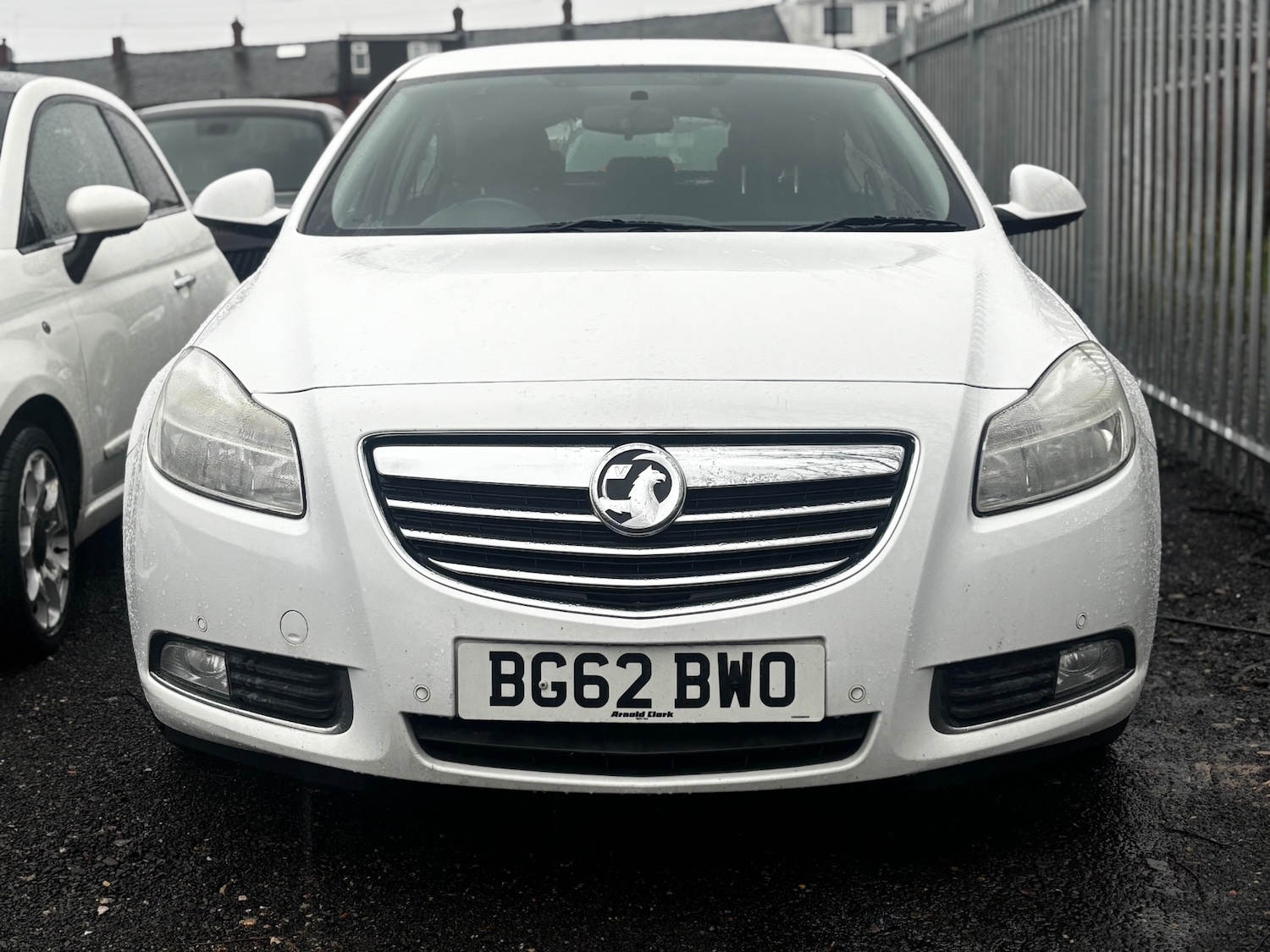 Used Vauxhall Insignia 2012 for sale - 76951530: Photo 2