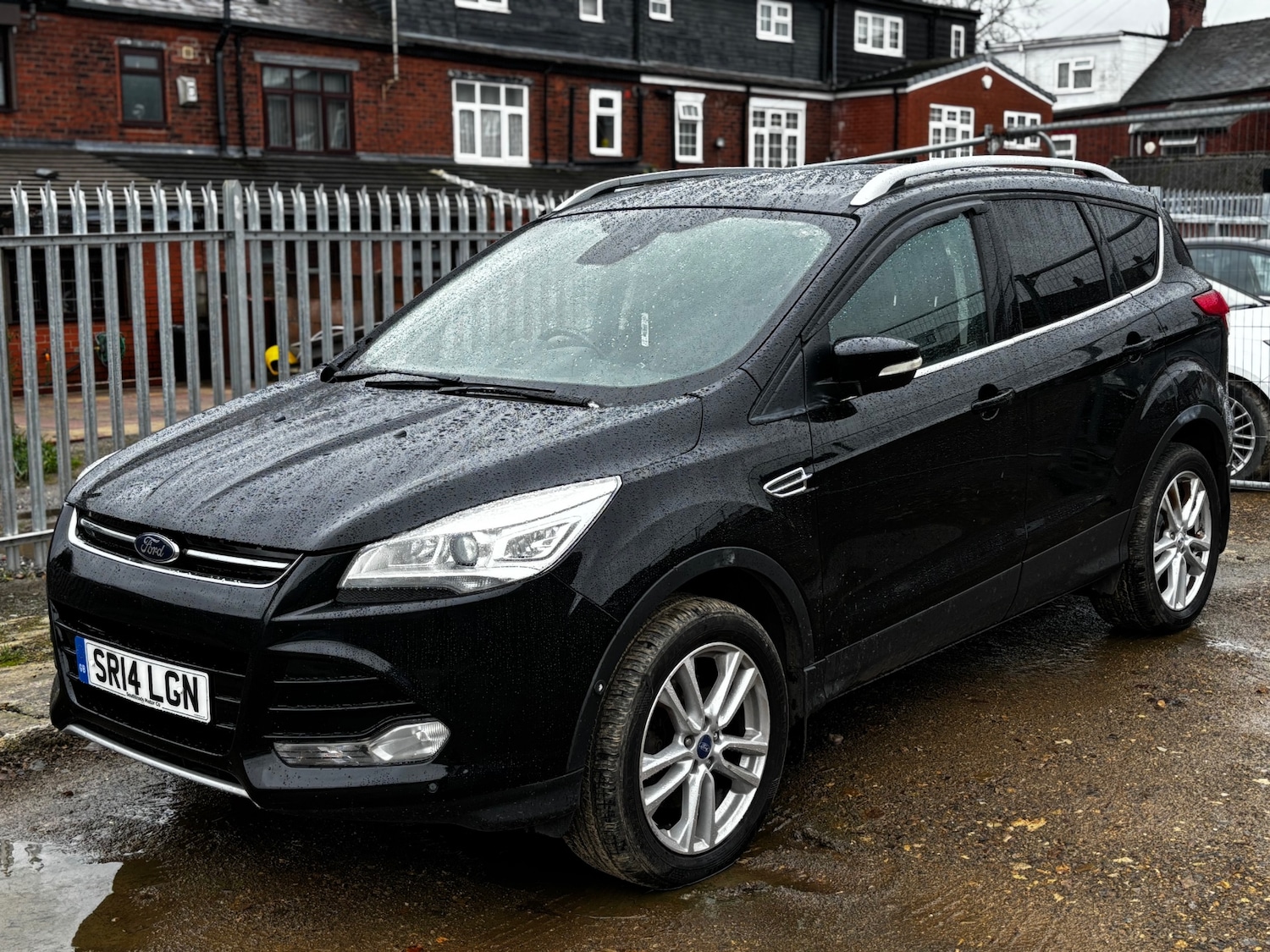 Used Ford Kuga 2014 for sale - 76941857: Photo 3