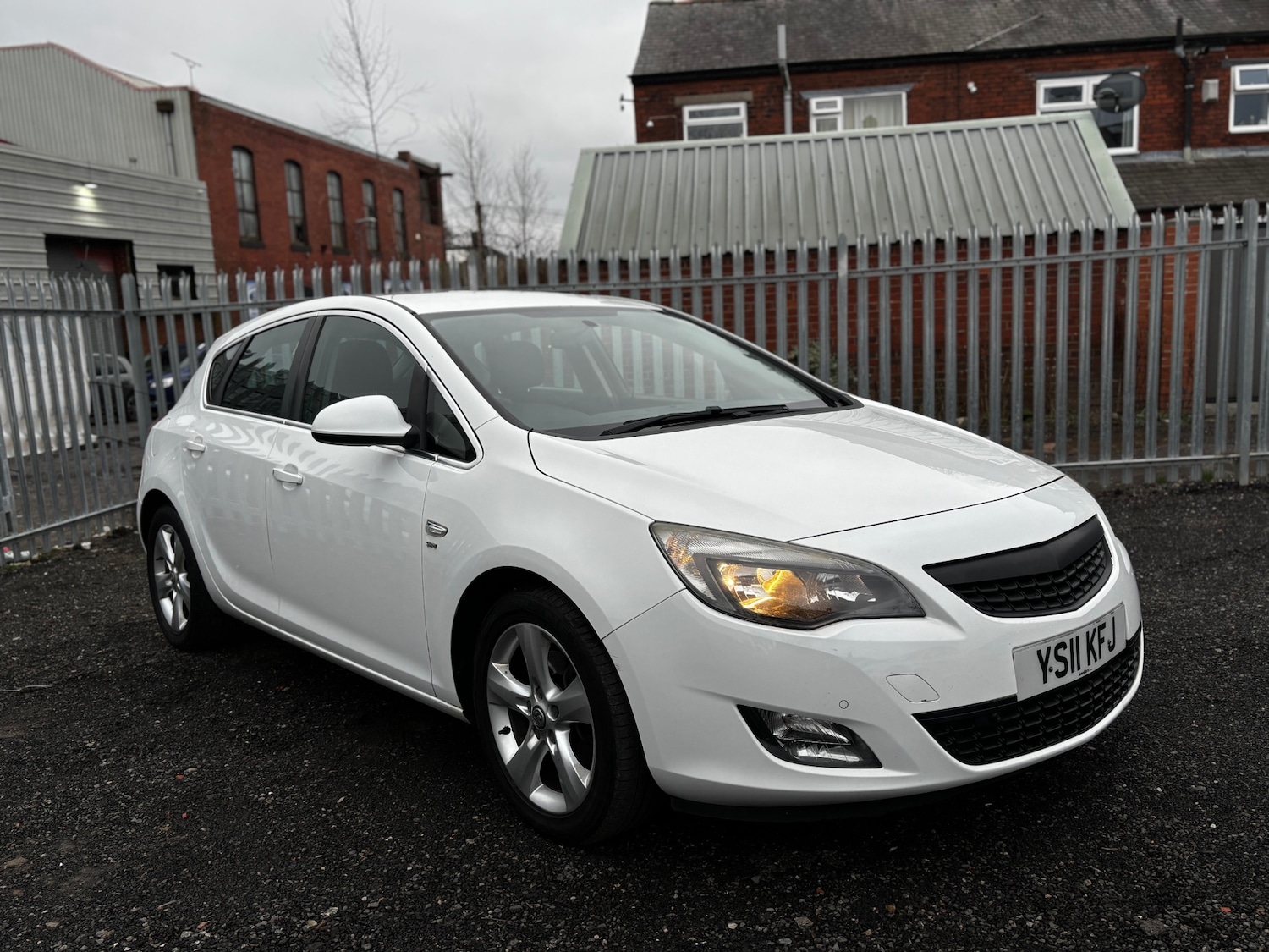 Used Vauxhall Astra 2011 for sale - 77335790: Photo 14