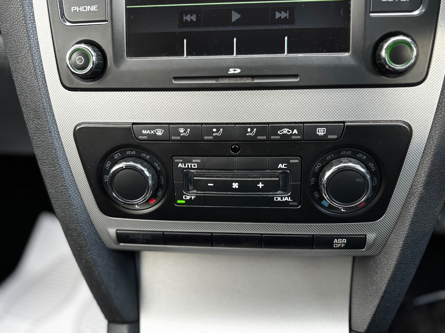 Used Skoda Octavia 2010 for sale - 76941837: Photo 10