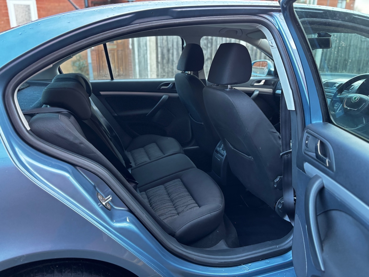 Used Skoda Octavia 2010 for sale - 76941837: Photo 25