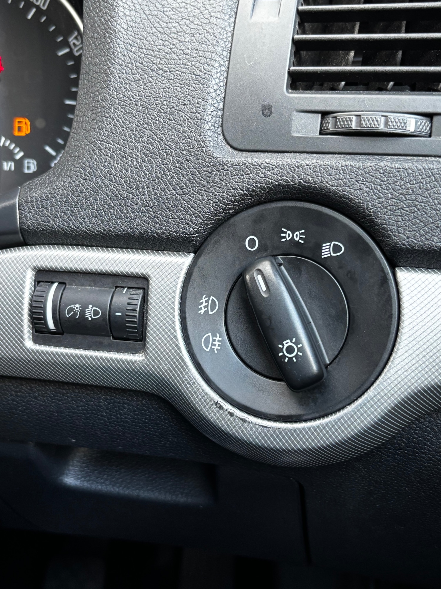 Used Skoda Octavia 2010 for sale - 76941837: Photo 9