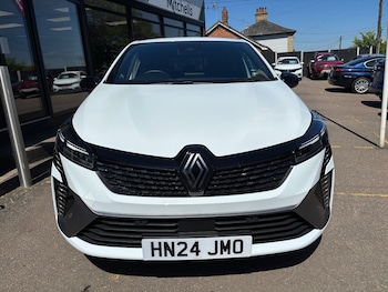 Used Renault Clio 2024 for sale - 76203861: Photo 3