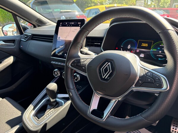 Used Renault Clio 2024 for sale - 76203861: Photo 8