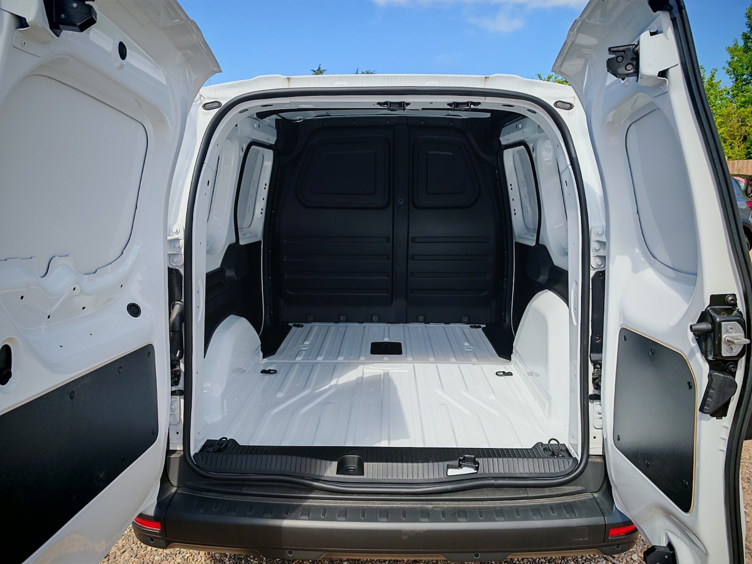 Used Renault Kangoo 2025 for sale - 76203816: Photo 12