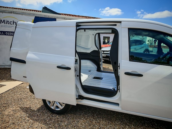 Used Renault Kangoo 2025 for sale - 76203816: Photo 13