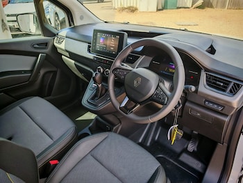Used Renault Kangoo 2025 for sale - 76203816: Photo 4
