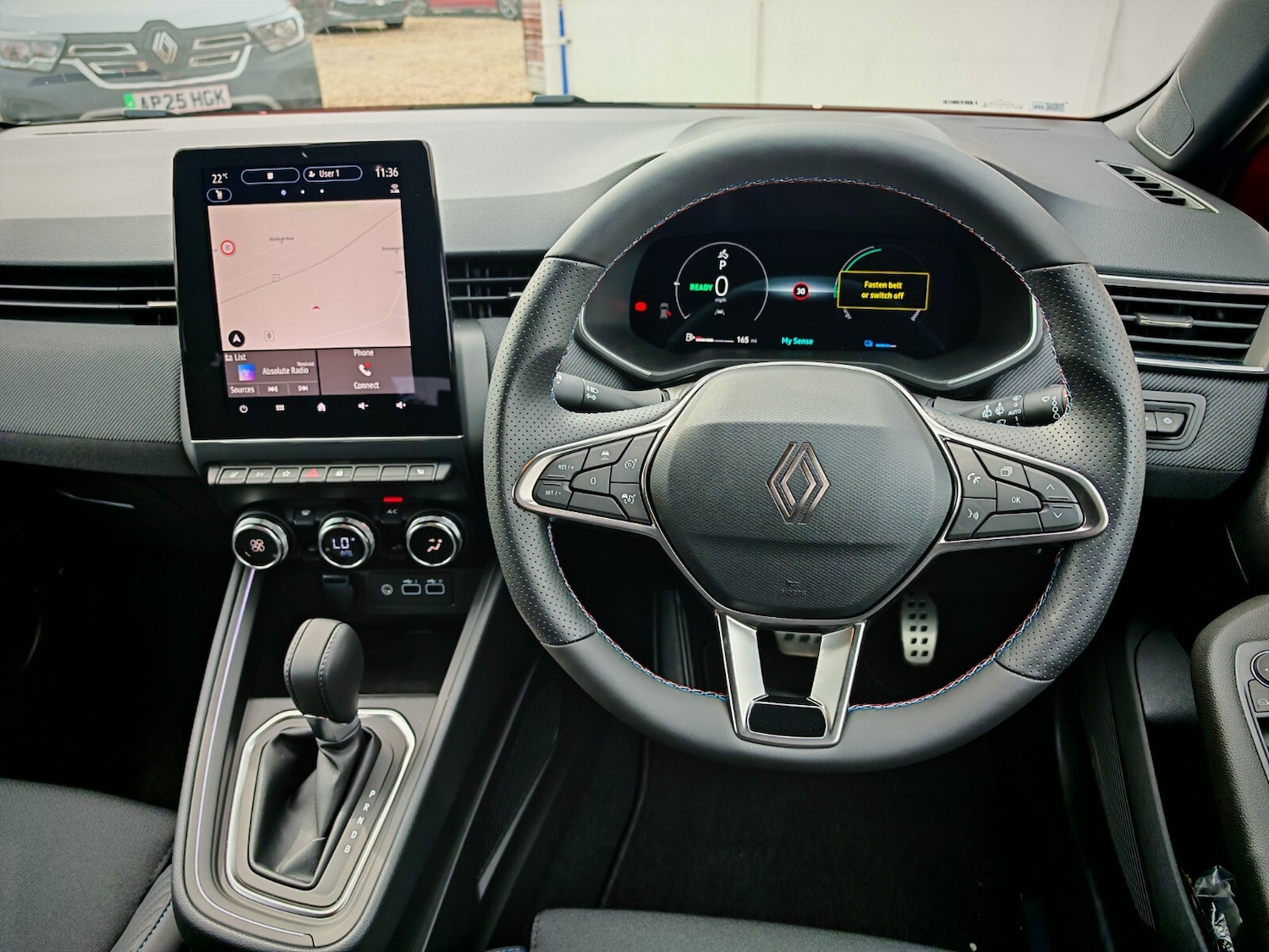 Used Renault Clio 2025 for sale - 76203817: Photo 10